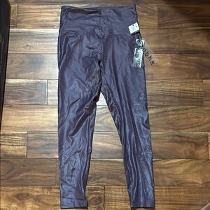 Zobha NWT Women's Purple Shiny Metallic High-Waist Leggings